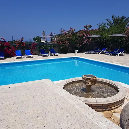 Paradise Bed & Breakfast Kazaphani