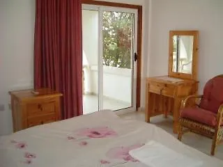 Paradise Bed & Breakfast 3*
