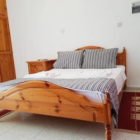 Bed & Breakfast Paradise 3*