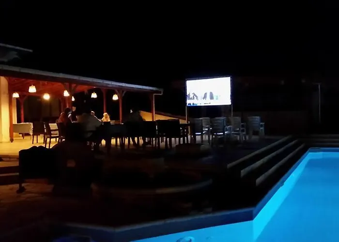 Bed & Breakfast Paradise