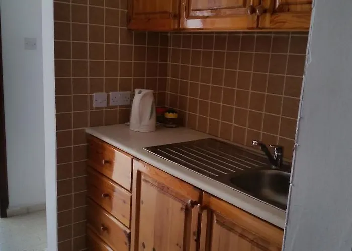 Paradise Bed & Breakfast Kazaphani