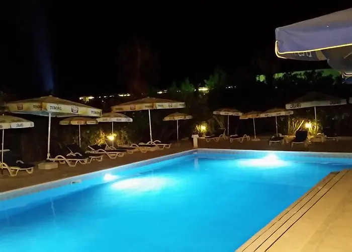 Paradise 4* Kazaphani