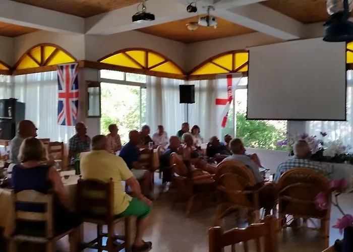 パラダイス ベッド・アンド・ブレックファスト Kazaphani